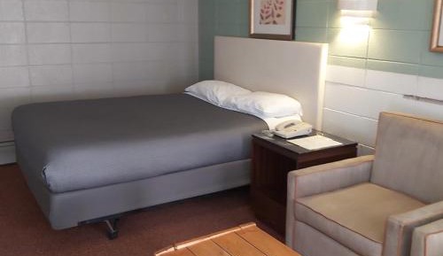 Queen Room with Kitchenette