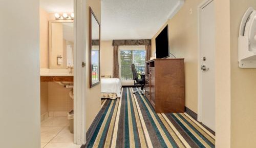 Double Room - Disability Access/Roll-In Shower