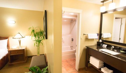 King Room - Non-Smoking