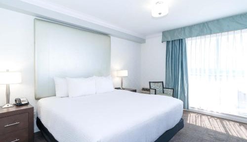 Tower Room, 1 King Bed