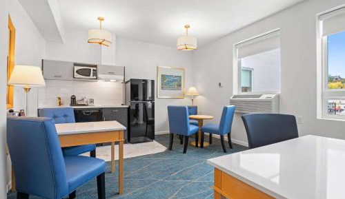 King Suite with Two King Beds, Kitchen and Living Room - Non-Smoking