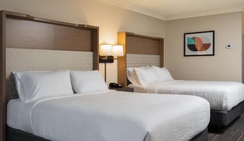 Standard Room with Two Queen Beds