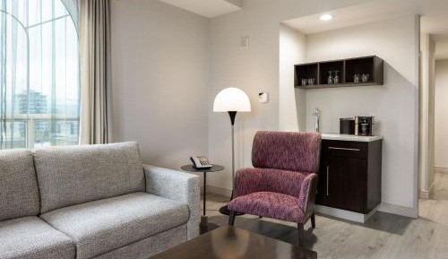 One-Bedroom King Suite with Sofa Bed and Whirlpool