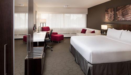 Club King Room with Lounge Access