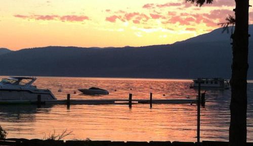 Bungalow - Water Front 