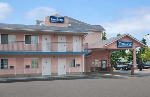 Leduc Hotel | Travelodge by Wyndham Edmonton Airport