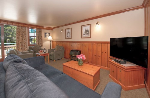 Campbell River Cabin | Painter's Lodge