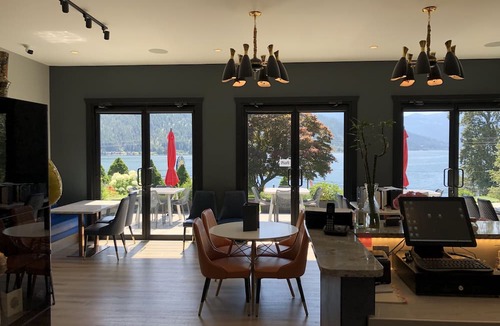 Nelson Hotel | Kokanee Glacier Resort