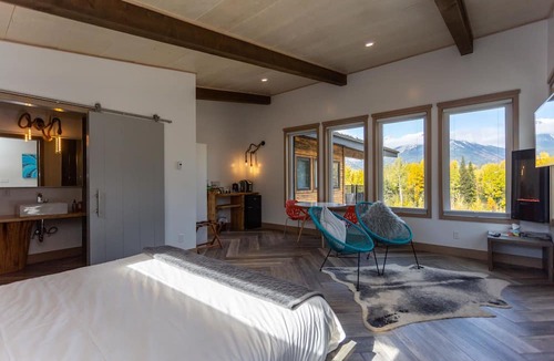 Fernie Bed & Breakfast | Blackstone B&B