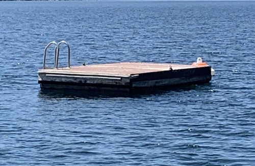 Blind Bay Cottage | 3 bedroom 2 bath cottage semi lake front with beach, dock and awesome views