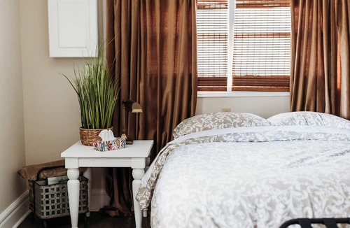 Grand Forks Cottage | Grand Forks Guest House, Private & Close to Town