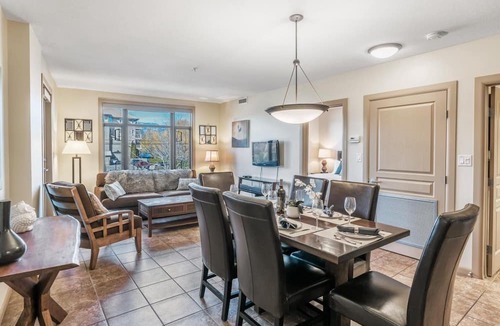 South Pandosy Condo | Prime Location at Playa #214