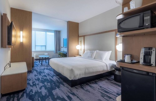 Revelstoke Hotel | Fairfield Inn & Suites by Marriott Revelstoke