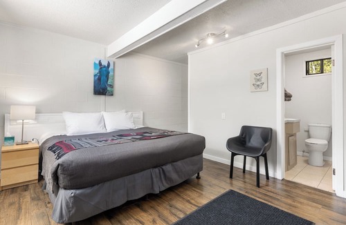 Mount Currie Hotel | The Hitching Post Motel