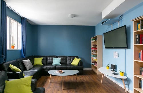 Downtown Kelowna Hostel | HI Kelowna Hostel