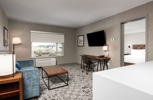 North Glenmore Hotel | Four Points by Sheraton Kelowna Airport