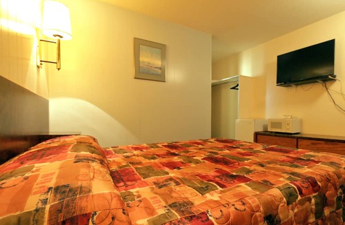 Creston Hotel | Sunset Motel