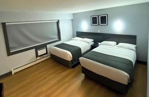 100 Mile House Hotel | Nights Inn