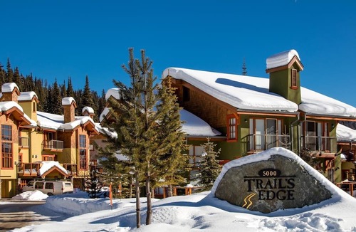 Sun Peaks Condo | Trails Edge #25 By Bear Country
