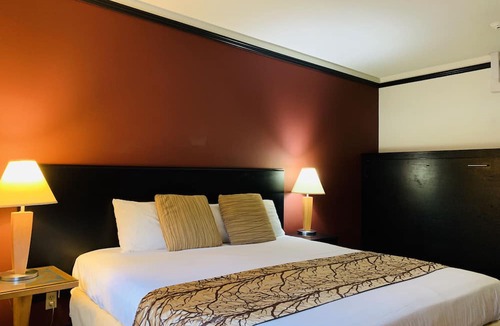 Grandview-Woodland Hotel | Hotel at the Waldorf