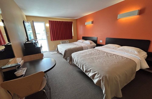 Cache Creek Hotel | Riverside Motel