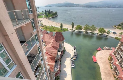 North End House | Sunset Oasis Kelowna