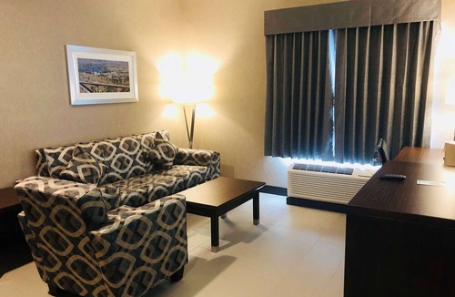 Kamloops Hotel | Wingate by Wyndham Kamloops