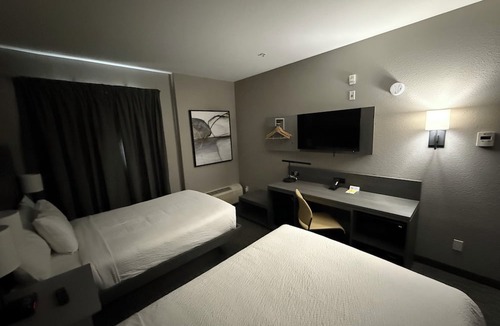 Stony Plain Hotel | Days Inn by Wyndham Stony Plain