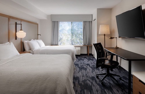 Dilworth Mountain Estates Hotel | Fairfield Inn and Suites by Marriott Kelowna
