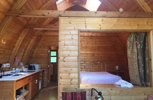 Salt Spring Island Cabin | Mineral Springs Resort