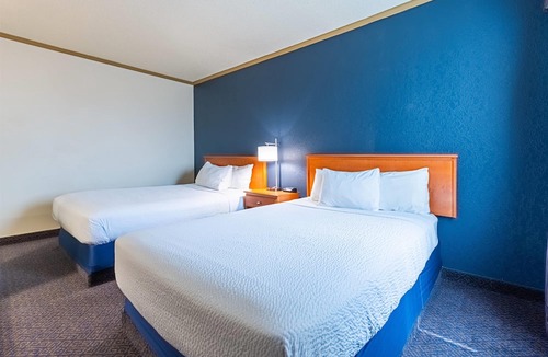 Drayton Valley Hotel | Days Inn by Wyndham Drayton Valley
