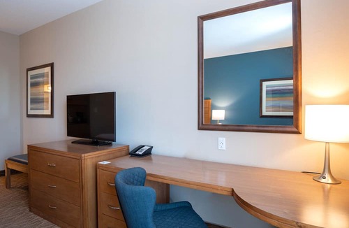 Squamish Hotel | Sandman Hotel & Suites Squamish