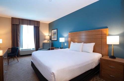 Squamish Hotel | Sandman Hotel & Suites Squamish