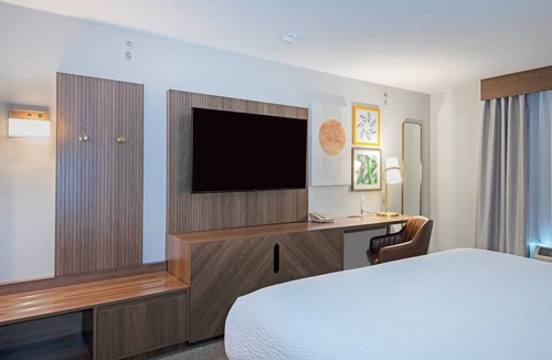 Kamloops Hotel | Holiday Inn Hotel & Suites Kamloops by IHG