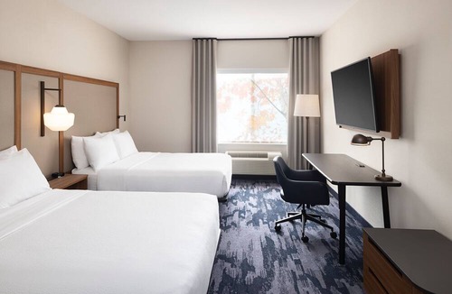 Westbank Hotel | Fairfield Inn & Suites by Marriott West Kelowna