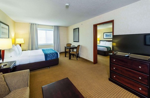 Edson Hotel | Comfort Inn And Suites Edson