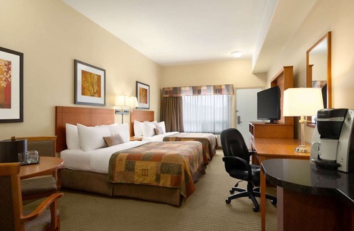 Drayton Valley Hotel | Ramada by Wyndham Drayton Valley