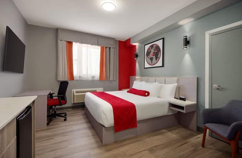 Jasper Place Hotel | Ramada by Wyndham West Edmonton Hotel & Suites