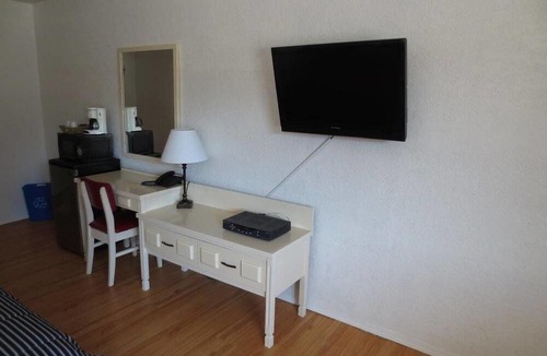 Grand Forks Hotel | Imperial Motel
