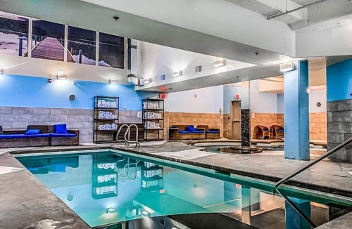 Canmore Condo | Solara 2BR Retreat Pool- Hot Tub -113