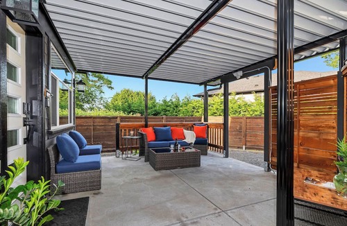 Saanich West House | Knockan Hill Rentals - Garden Suite
