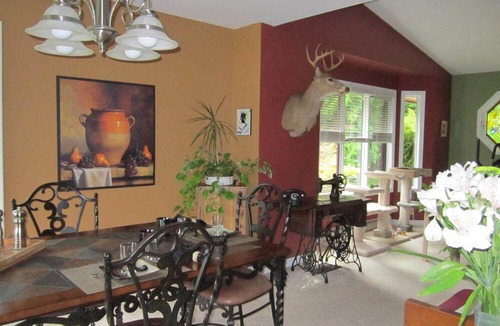 Nelson Bed & Breakfast | Creekside B & B