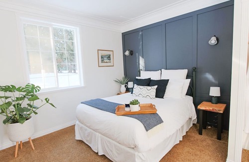 Salmon Arm Bed & Breakfast | The Inn at the Ninth Hole B&B