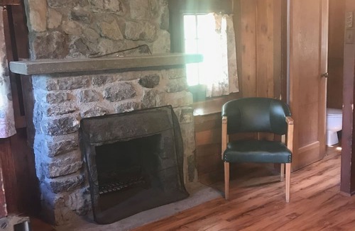Brisco Cabin | Addison's Bungalows