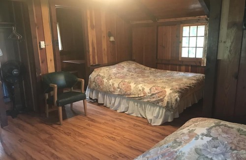 Brisco Cabin | Addison's Bungalows