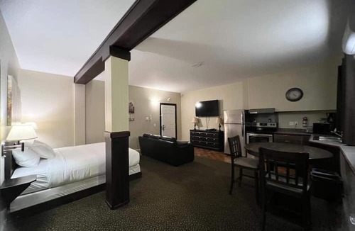 Clearwater Hotel | Wells Gray Inn