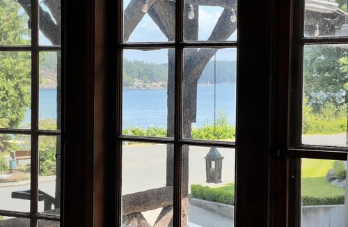 Sidney Bed & Breakfast | The Latch Inn