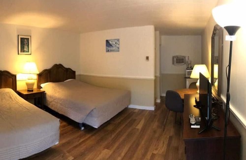 Cache Creek Hotel | Tumbleweed Motel