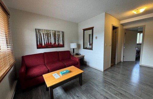 Blue River Hotel | Saddle Mountain Lodge