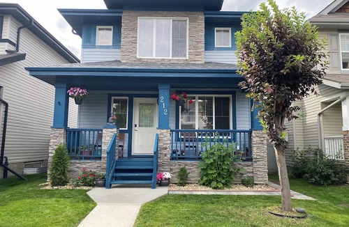 Southeast Edmonton Bed & Breakfast | Blue Kuti B&B